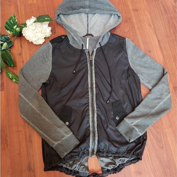 FREE PEOPLE FULL ZIP TRACK COAT SIZE XS - Picture 11 of 11